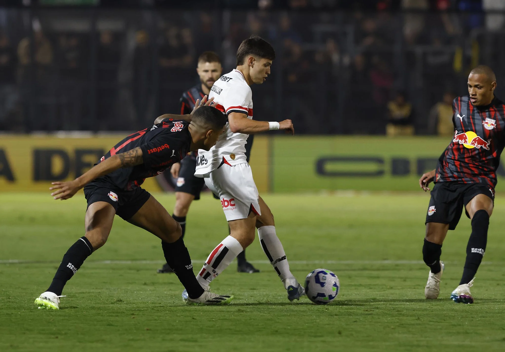 Red Bull Bragantino Guncang Brasileirão 2026: Kemenangan 4-2 Atas Remo Dorong Posisi Menengah