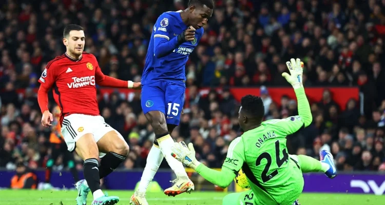 Rosenior Desak Chelsea Bangkit Usai Kalah 0-1 dari Manchester United di Stamford Bridge