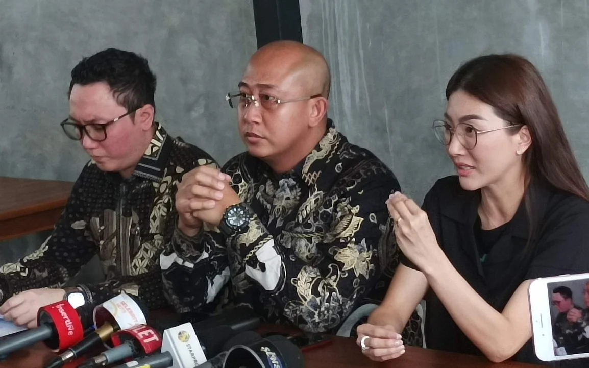 Rossa Gugat Akun Media Sosial yang Fitnah: Somasi, Take‑Down, dan Tuntutan Minta Maaf Terbuka