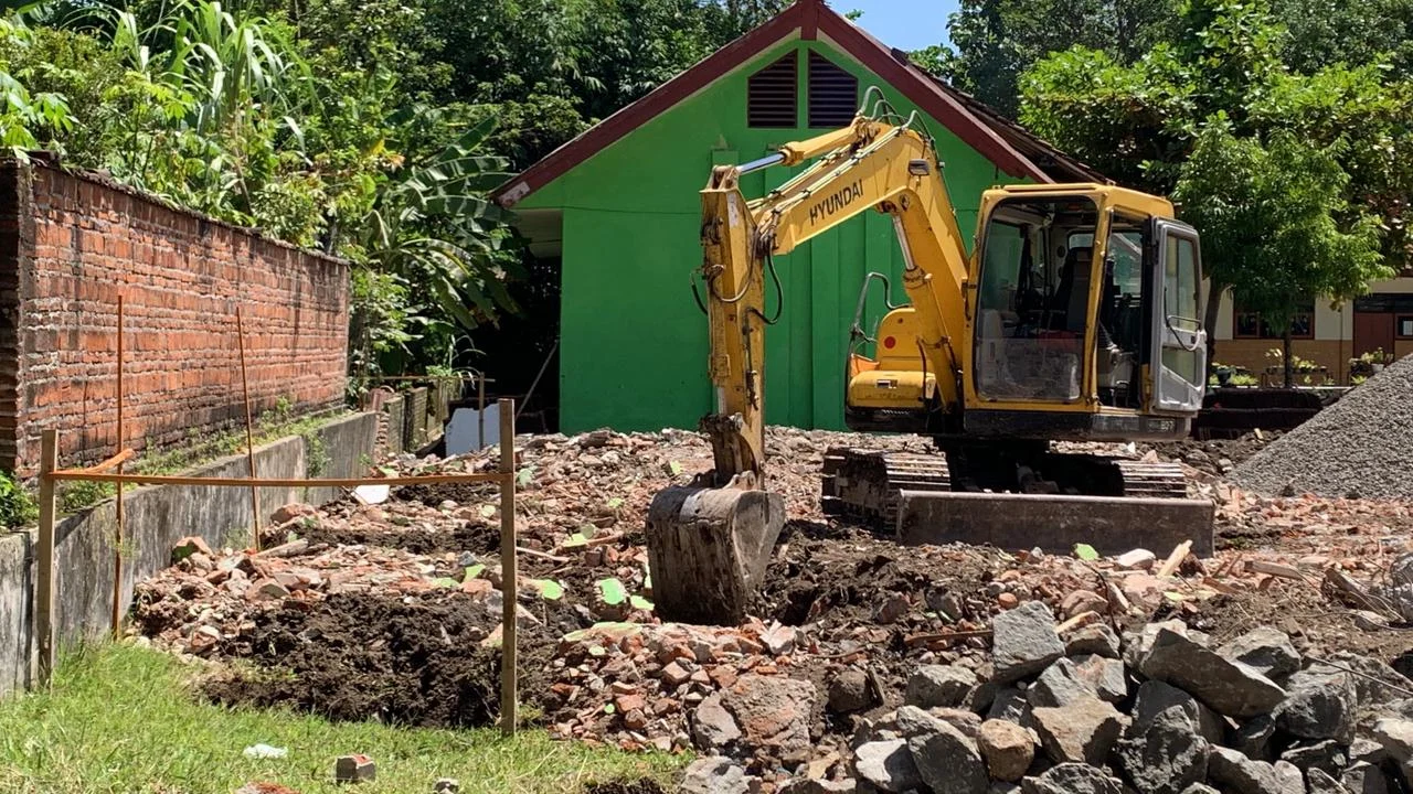 Ruang Perpustakaan Dibongkar di SDN Tlogo 2 untuk Koperasi Merah Putih, Nasib Siswa Terancam