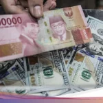 Rupiah Terlemah Sepanjang Masa: Penyebab Internal dan Dampak Negosiasi AS-Iran