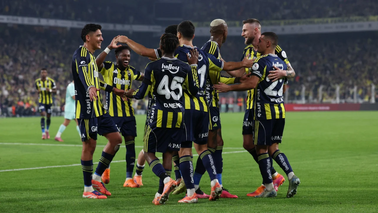 Saras Jasikevičius Puas, Fenerbahçe Imbang 2-2 dengan Caykur Rizespor, dan Spekulasi Kembalinya Kim Min-Jae Menjadi Sorotan Utama