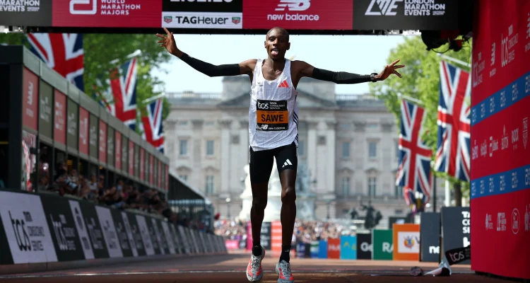 Sejarah Baru Terukir: Sabastian Sawe Cetak Rekor Sub‑Dua Jam di London Marathon 2026