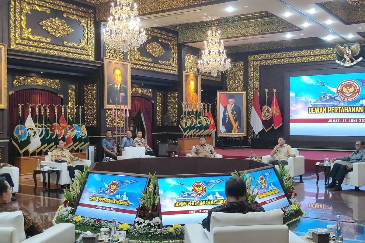 Silaturahmi Menhan Sjafrie dengan Purnawirawan TNI: Gatot, Dudung, dan Wiranto Hadir dalam Ajang Strategis