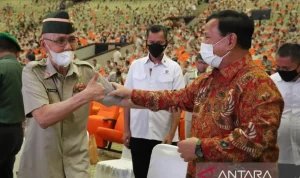 Silaturahmi Purnawirawan TNI: Menteri Pertahanan Gelar Diskusi Eksklusif di Kemhan, Sementara ALASTUA TNI AD Angkat Boxing untuk Persaudaraan Generasi Muda