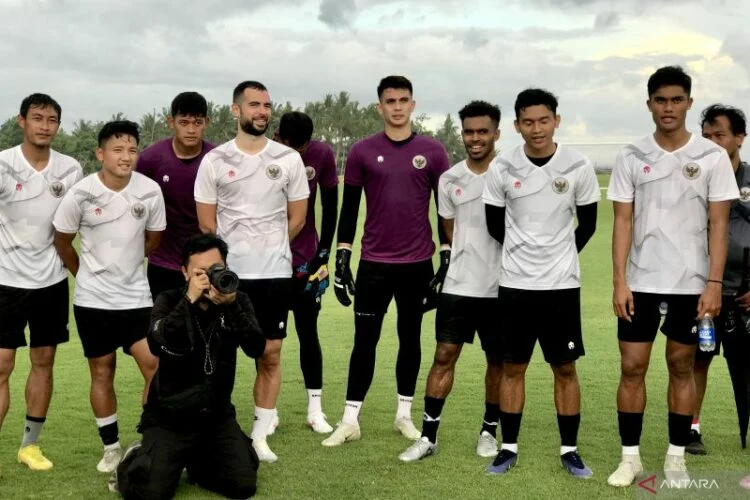 Skandal Naturalisasi Thailand Terungkap: Anthony Hudson Target Empat Pemain Diaspora Eropa untuk Juara AFF