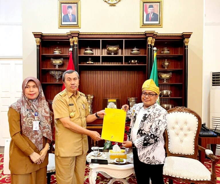 Surat Edaran Kemenkes Picu Gejolak PPPK dan Honorer, Gubernur dan Plt Gubernur Riau Siapkan Solusi Nasional