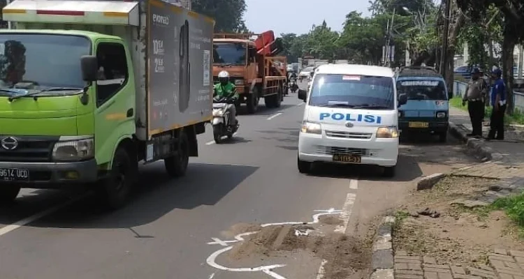 Tabrakan Trotoar di Daan Mogot: Pengendara Motor 24 Tahun Tewas Terlindas Bus Antarkota