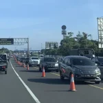 Tol Jagorawi Macet Parah di Malam Minggu: Perjalanan Ciawi‑GT Jagorawi Memakan Waktu 40 Menit Akibat Kepadatan dan Pohon Tumbang