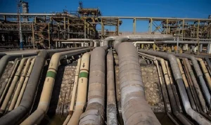 Trump Prediksi Semua Pipa Minyak Iran Bakal Meledak: Apa Penyebabnya?