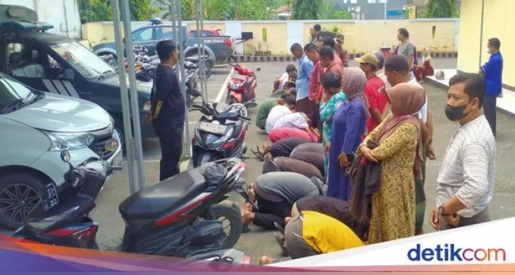 Vonis 3 Tahun Pecah Amuk: Keluarga Korban Tongtek Maut di Talun Pati Serang Mobil Tahanan