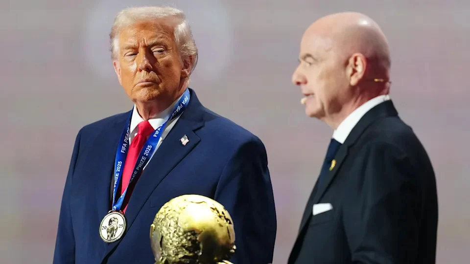 White House Bela Trump Hadapi Gelombang Kritik Usai Terima FIFA Peace Prize