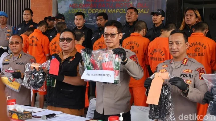 101 Orang Ditangkap: Rencana Bom Molotov dan Kerusuhan di Demo May Day 2026 Terungkap