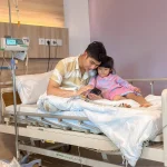 7 Potret Teuku Ryan Dirawat di RS, Ditemani Moana, Semangat Sembuh!