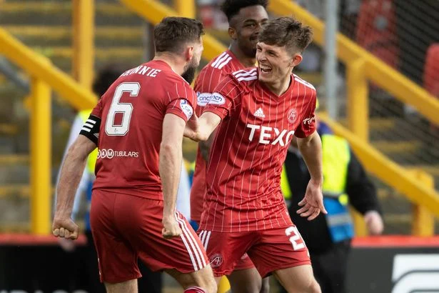 Aberdeen FC Mengalami Kekalahan Menegangkan dari St Mirren