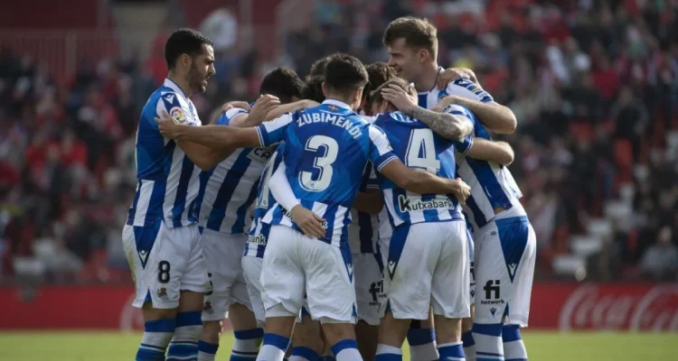 Alexis Sánchez Angkat Sevilla Real Sociedad Keluar dari Zona Degradasi Usai Kemenangan Tipis