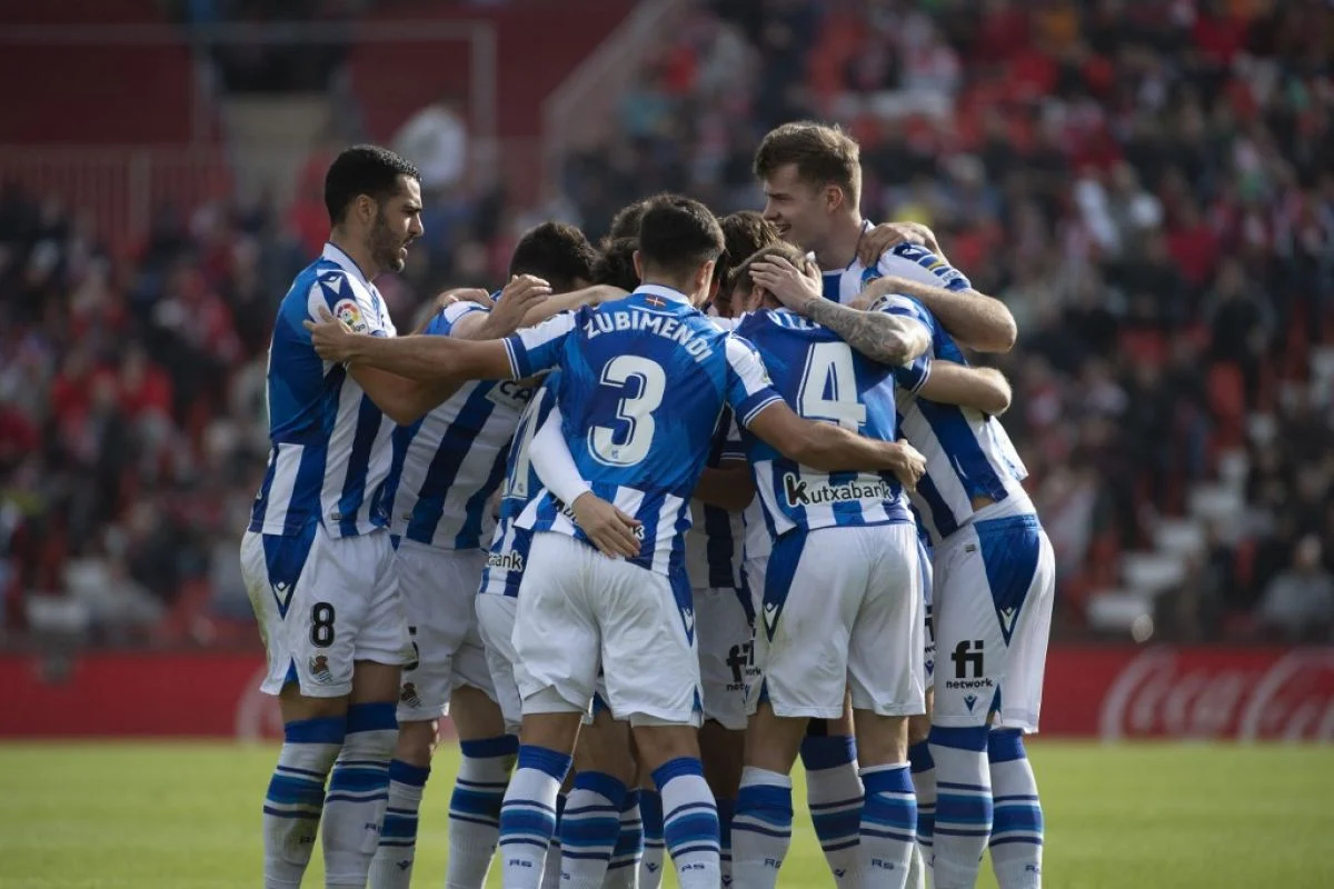 Alexis Sánchez Angkat Sevilla Real Sociedad Keluar dari Zona Degradasi Usai Kemenangan Tipis