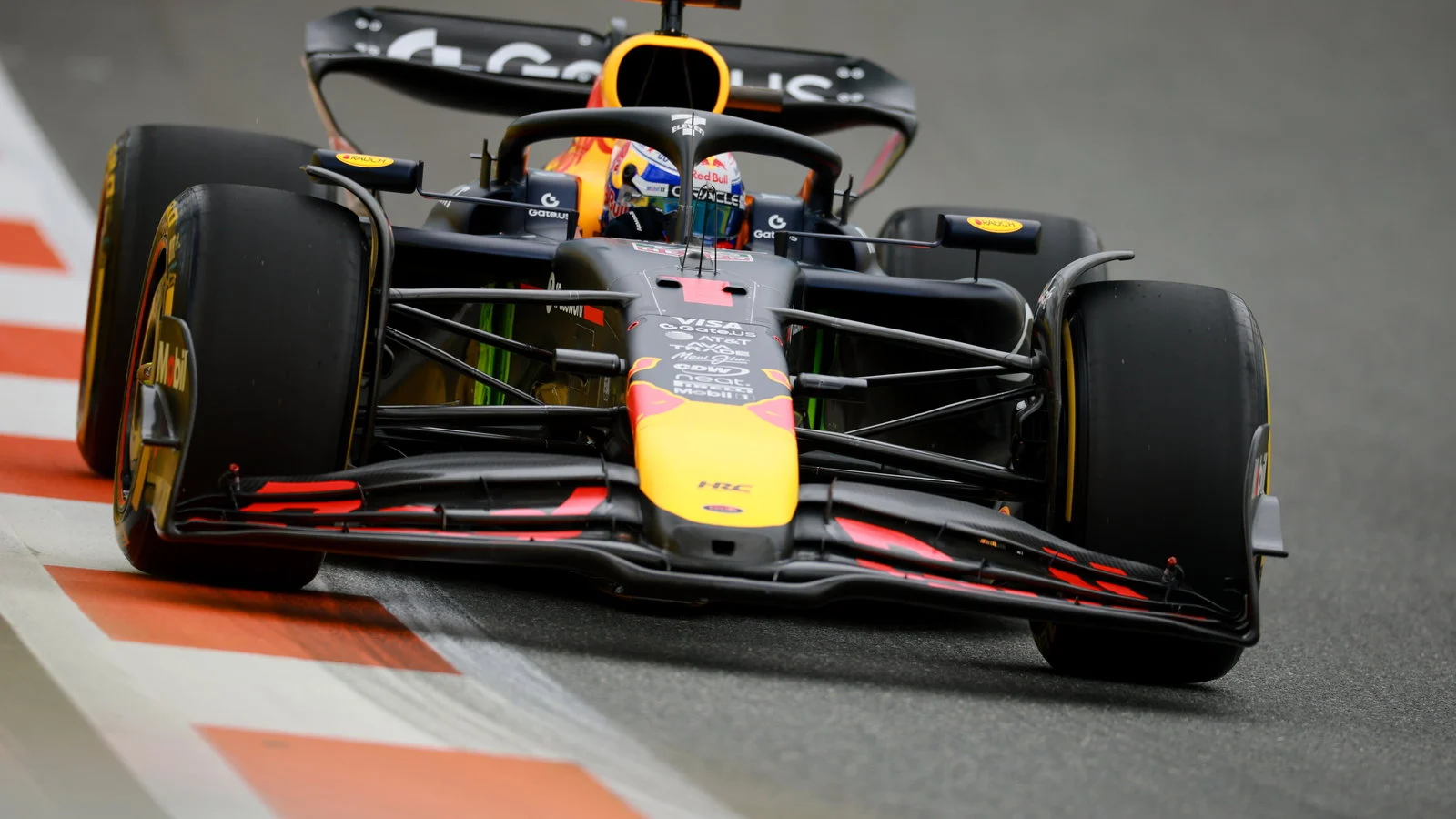 Antonelli Catat Hat‑Trick di GP Miami 2026, Verstappen dan Leclerc Dihukum