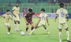 Arema FC Mengalahkan PSM Makassar dengan Skor 3-0
