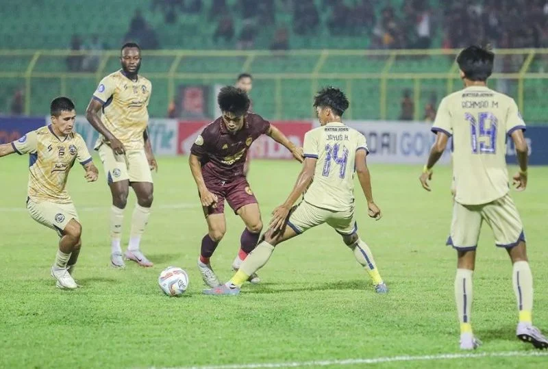 Arema FC Mengalahkan PSM Makassar dengan Skor 3-0