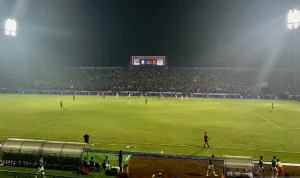 Arema FC Tundukkan PSM Makassar 3-0 di Stadion Kanjuruhan