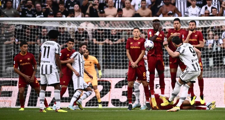 AS Roma Hadapi Tes Transfer Musim Panas, Sertifikasi Liga Champions Masih Terbuka