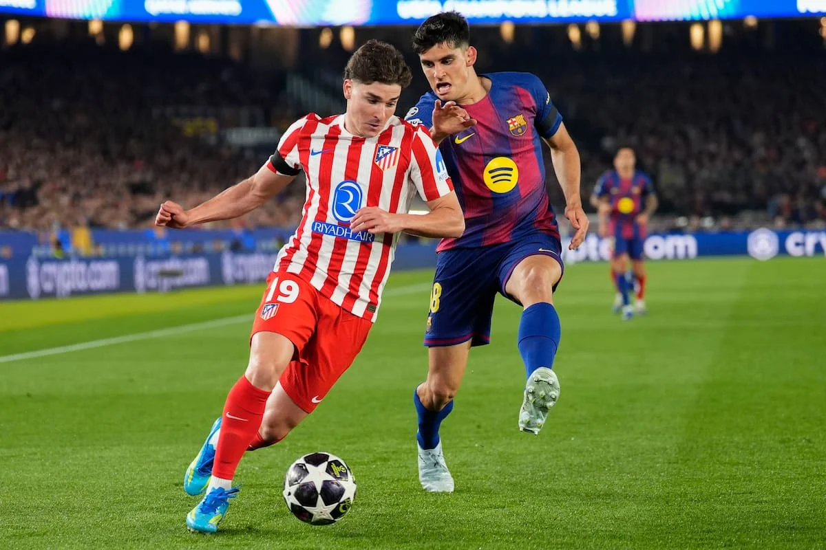 Atlético Madrid Melawan Barcelona: Persaingan Sengit untuk Julián Álvarez