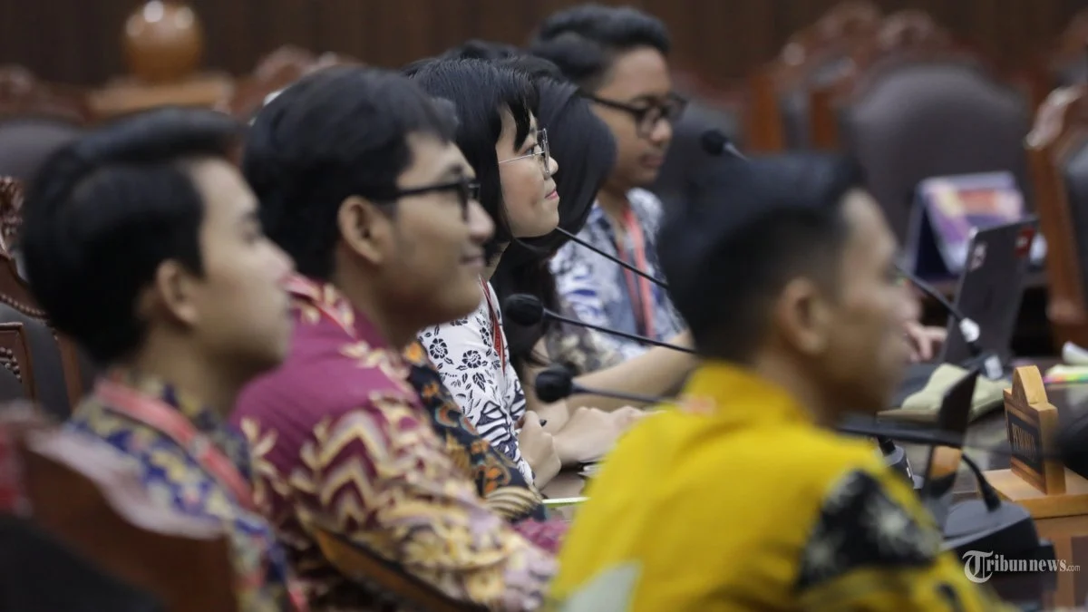 BEM Fakultas Hukum UI & Rektor Universitas Terkemuka Gugat UU TNI lewat Amicus Curiae: Dampak Besar bagi Demokrasi!