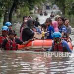 Bencana Banjir di Jakarta: BAZNAS Salurkan Bantuan Sahur dan Cerita Inspiratif di Tengah Bencana