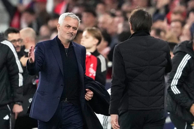 Benfica Gagal Raih Gelar Liga, Mourinho Diprediksi Hengkang ke Real Madrid