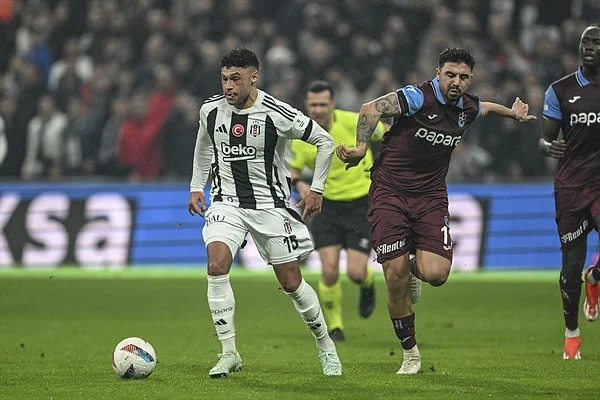 Beşiktaş vs Trabzonspor: Pertarungan Sengit di Tüpraş Stadyumu