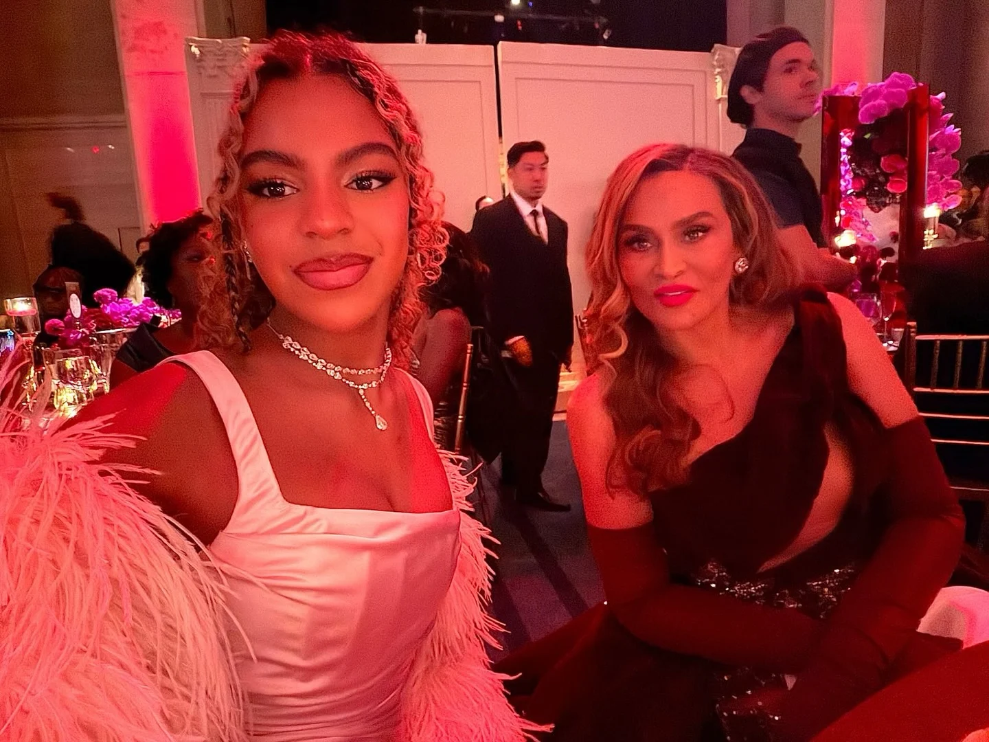 Beyoncé Kembali Gemilang di Met Gala 2026 Bersama Putri Blue Ivy: Gaun Kerangka dan Kalung Berlian Rp869 Miliar