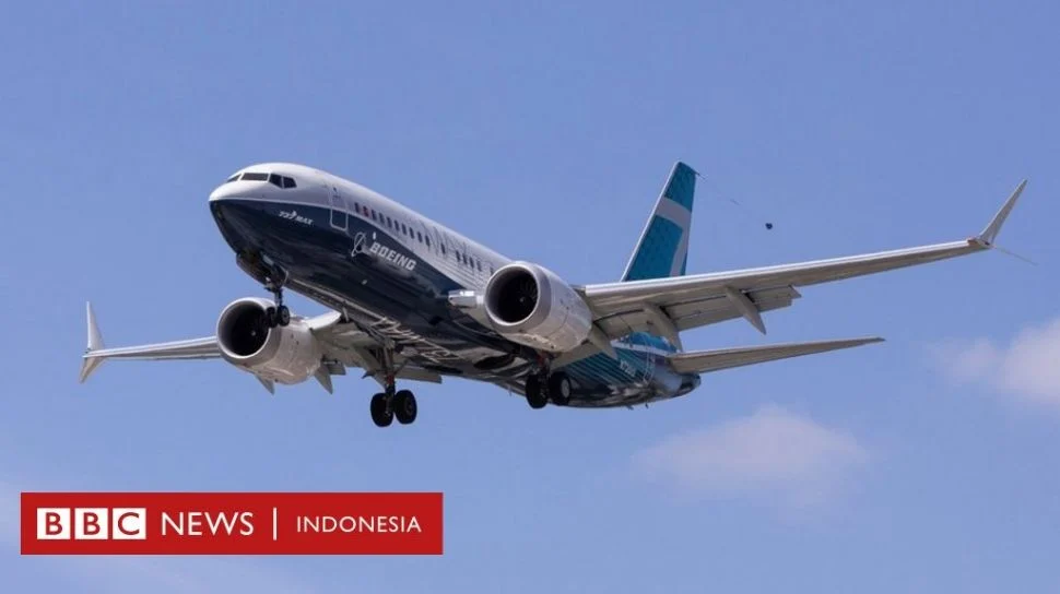 Boeing 737 Mengalami Masalah Teknis dan Ban Pecah Saat Takeoff