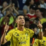 Cristiano Ronaldo Balas Provokasi Al Ahli dengan Gestur Pamer 5 Gelar Liga Champions