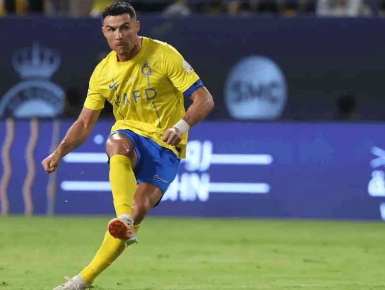 Cristiano Ronaldo Cetak Sejarah di Liga Arab Saudi dengan Gol ke-100