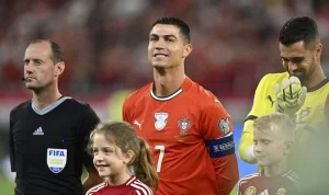Cristiano Ronaldo Diprediksi Bermain Bersama Anaknya di Piala Dunia 2030