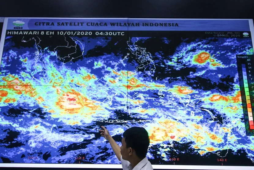 Cuaca Hari Ini: BMKG Prediksi Hujan Lebat dan Gempa di Indonesia