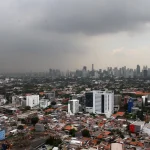 Cuaca Jakarta dan Makassar Diprediksi Berawan, Waspada Hujan dan Angin Kencang!