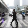 Cuaca Jakarta Diguyur Hujan, BMKG Imbau Warga Waspadai Cuaca Ekstrem