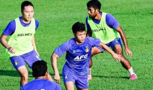 Derbi Jatim Sengit! Persik Kediri Kalahkan Arema FC 3-2, Poin Krusial Menjauhkan Zona Merah