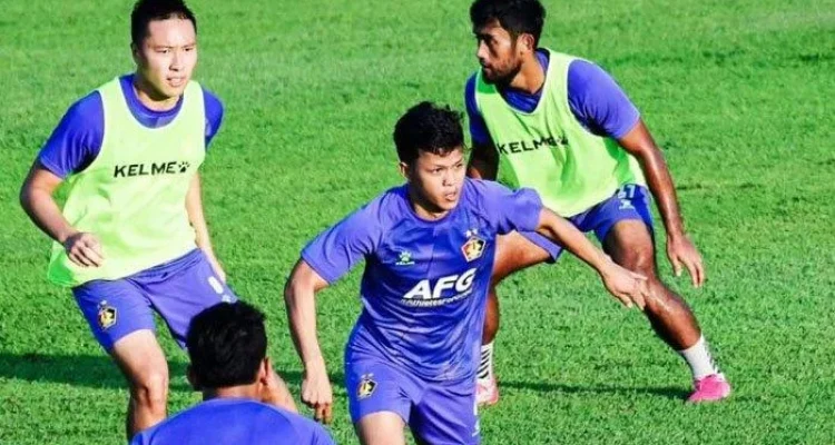 Derbi Jatim Sengit! Persik Kediri Kalahkan Arema FC 3-2, Poin Krusial Menjauhkan Zona Merah