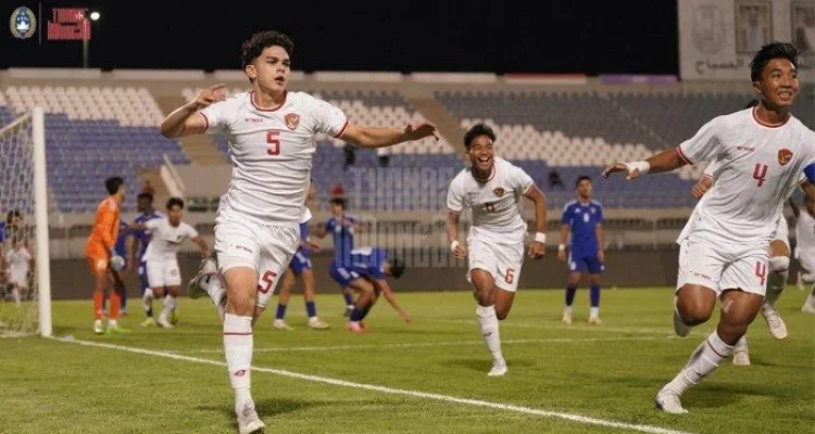 Disiplin dan Berani! Mathew Baker Optimis Indonesia Raih Tiket ke Piala Dunia U-17 2026