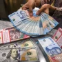 Dolar AS Menguat, Rupiah Melemah: Dampaknya terhadap Masyarakat Indonesia