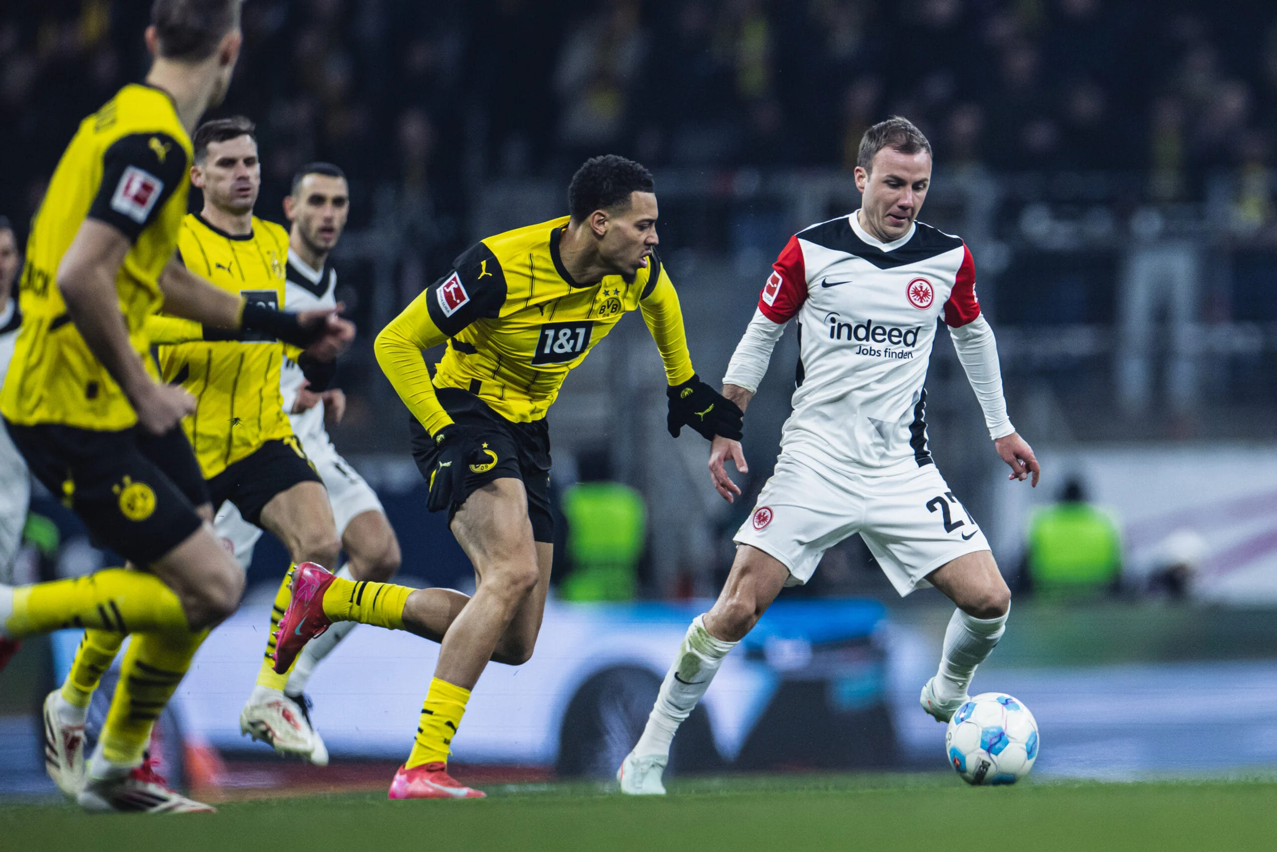 Dortmund Vs Frankfurt: Pertarungan Sengit di Bundesliga