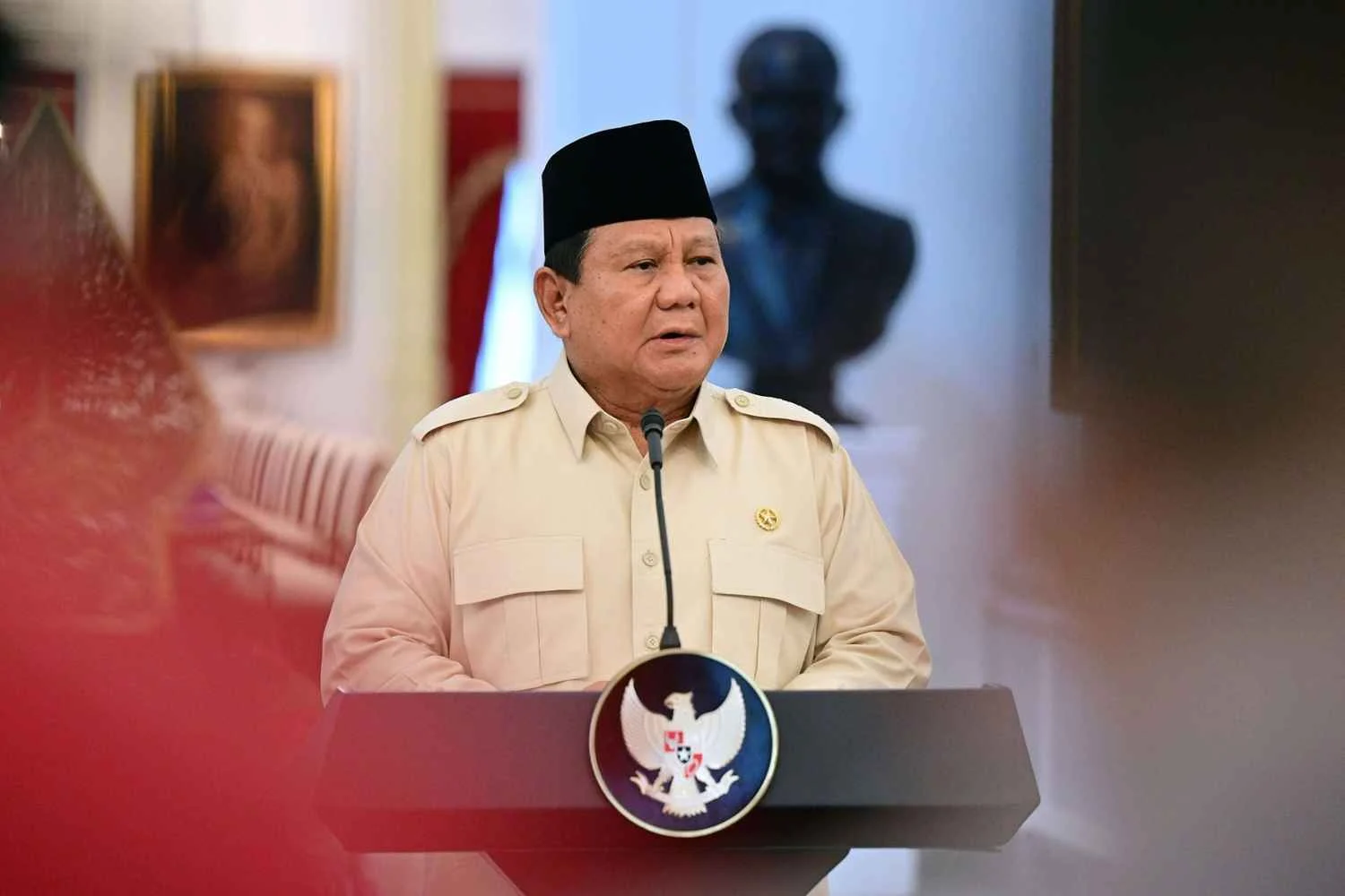 Ekspor Satu Pintu dan Oligarki Ekstraktif: Dampak Kebijakan Presiden Prabowo Subianto