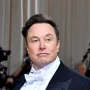 Elon Musk Mengundurkan Diri dari Proyek Energi Surya di Bumi