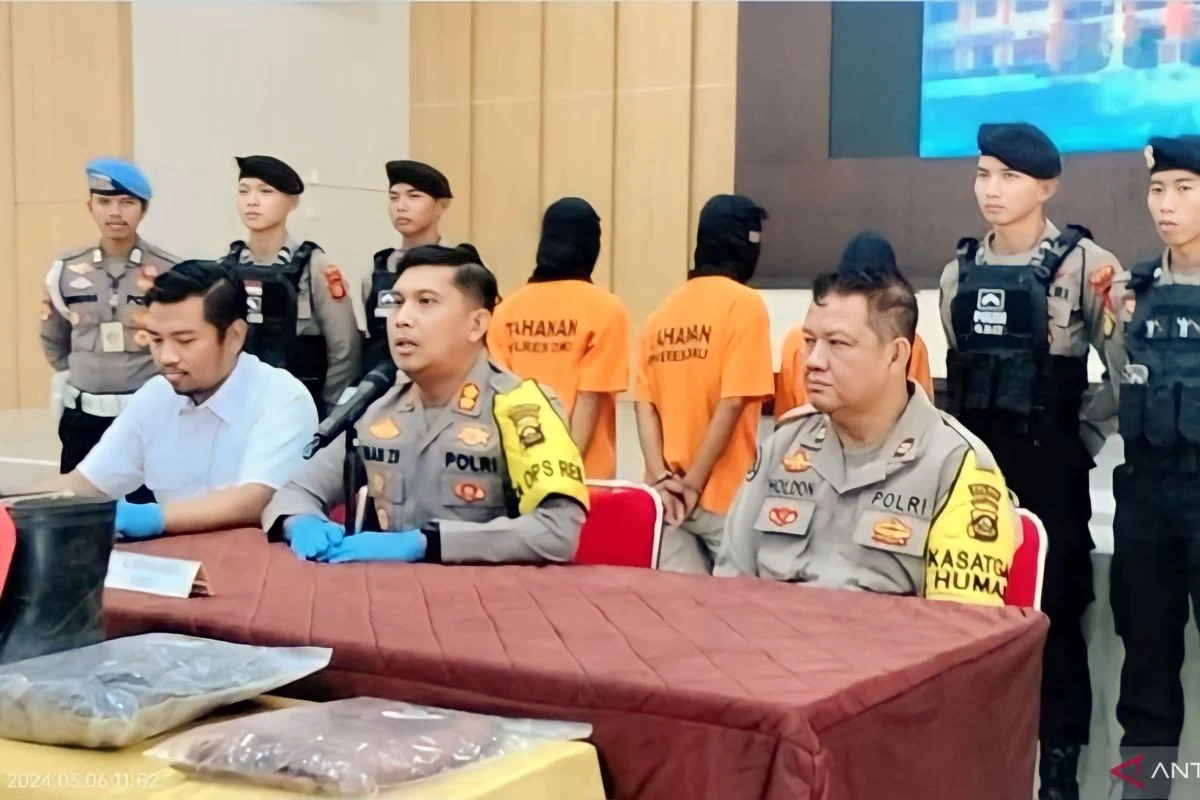 Empat Tersangka Pembunuhan Keluarga di Barito Utara Terancam Hukuman Mati, Bukti CCTV dan Sidik Jari Menguatkan Kasus