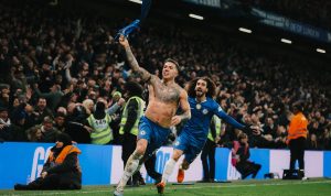 Enzo Fernández Menjadi Pahlawan Chelsea dengan Gol Spektakuler di Anfield