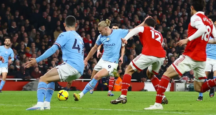Erling Haaland Bersinar, Manchester City Tekan Arsenal di Puncak Klasemen