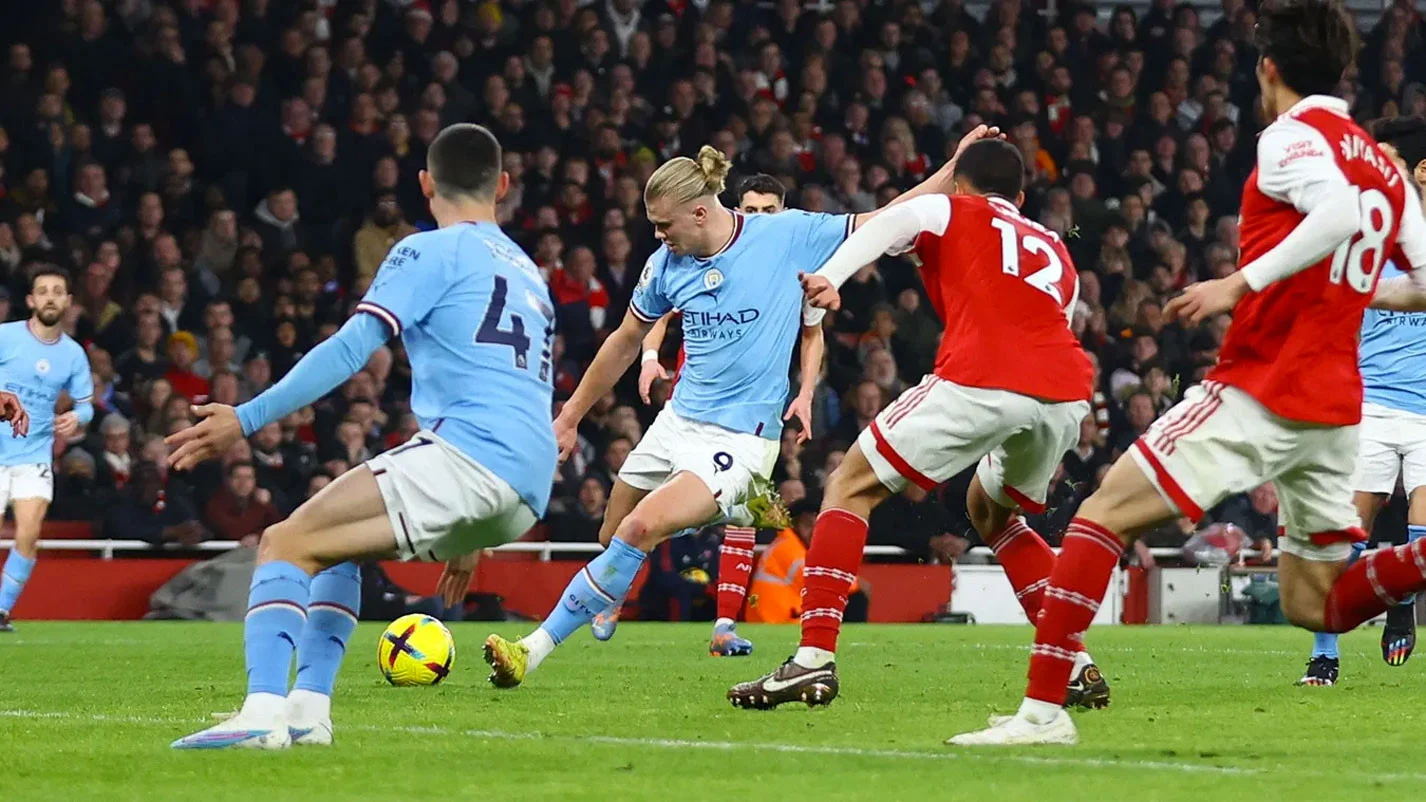 Erling Haaland Bersinar, Manchester City Tekan Arsenal di Puncak Klasemen